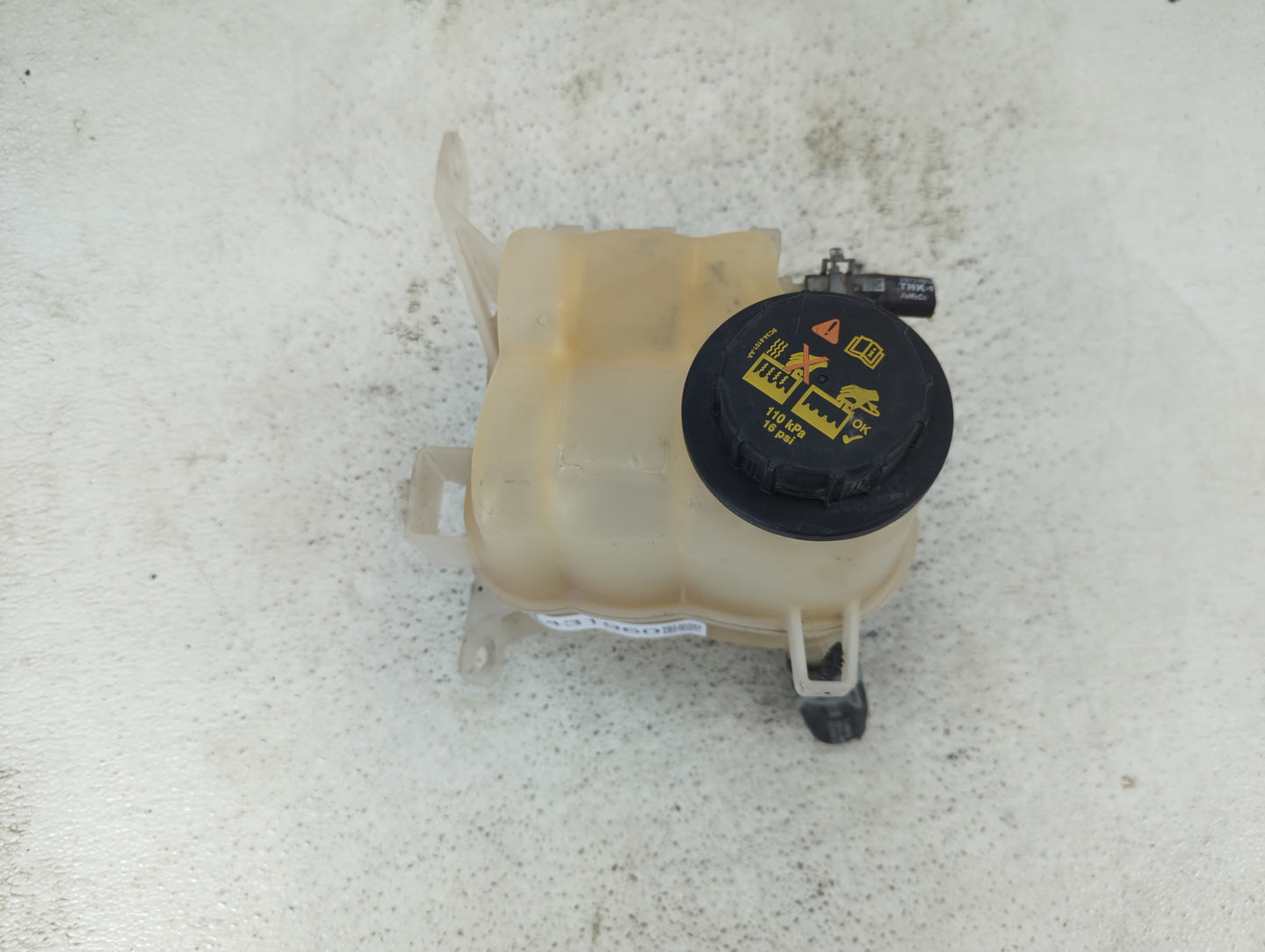 2009-2019 Ford Flex Radiator Coolant Overflow Expansion Tank Bottle 1431960 - Oemusedautoparts1.com