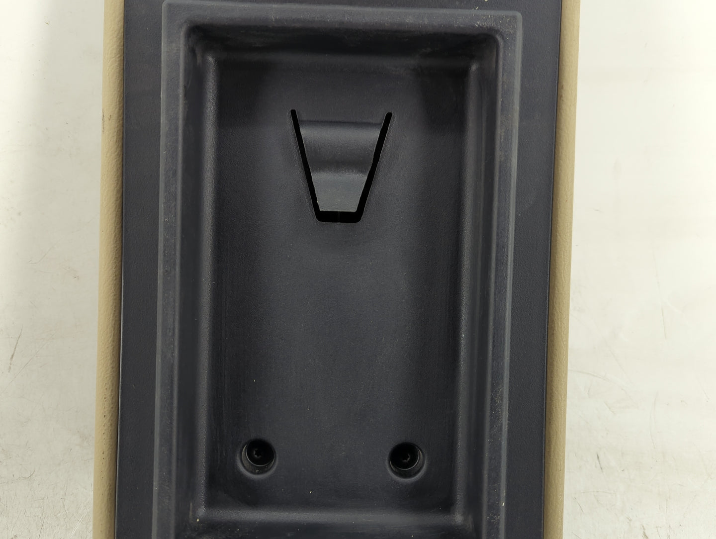 2013 Ford Flex Center Console Armrest Cover Lid Fits OEM Used Auto Parts - Oemusedautoparts1.com