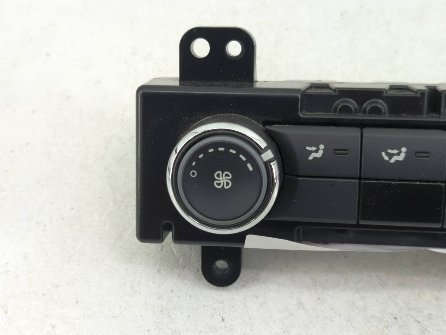 2013-2019 Ford Flex Climate Control Module Temperature AC/Heater Replacement P/N:DA8T-19980-CA VPDA8H-19980-CA Fits OEM Used
