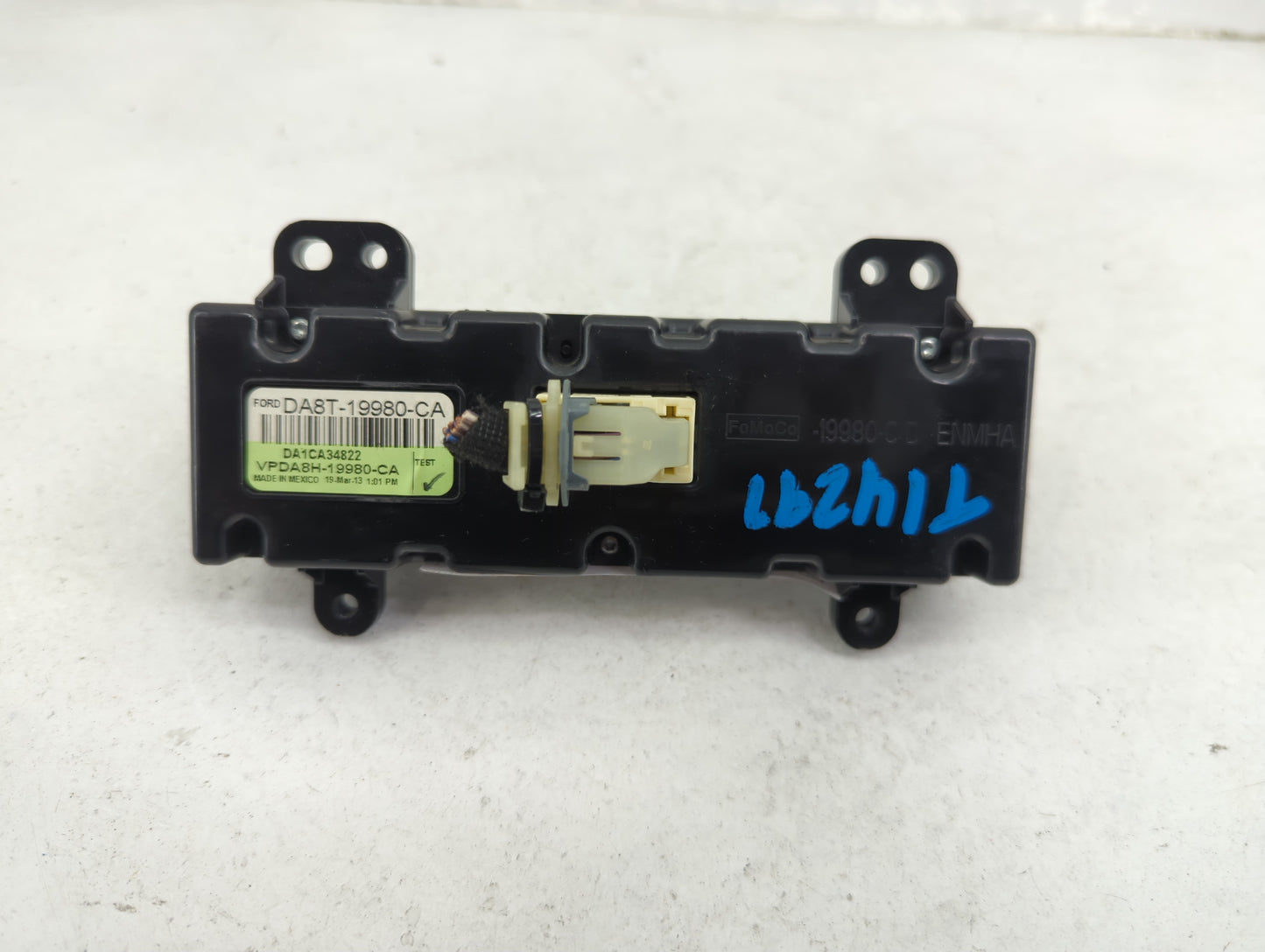 2013-2019 Ford Flex Climate Control Module Temperature AC/Heater Replacement P/N:DA8T-19980-CA VPDA8H-19980-CA Fits OEM Used