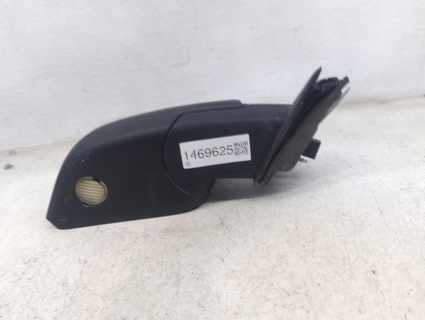 2013 Ford Flex Driver Side View Mirror - Left Door Mirror OEM Used - Oemusedautoparts1.com