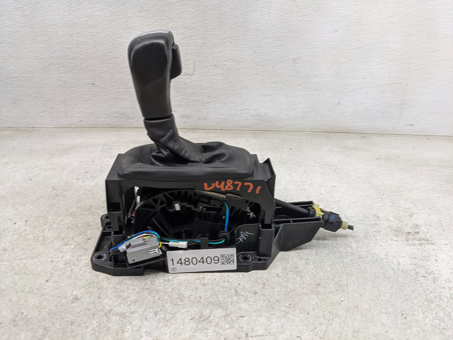 2013 Ford Flex Floor Console Assembly Shifter - Oemusedautoparts1.com