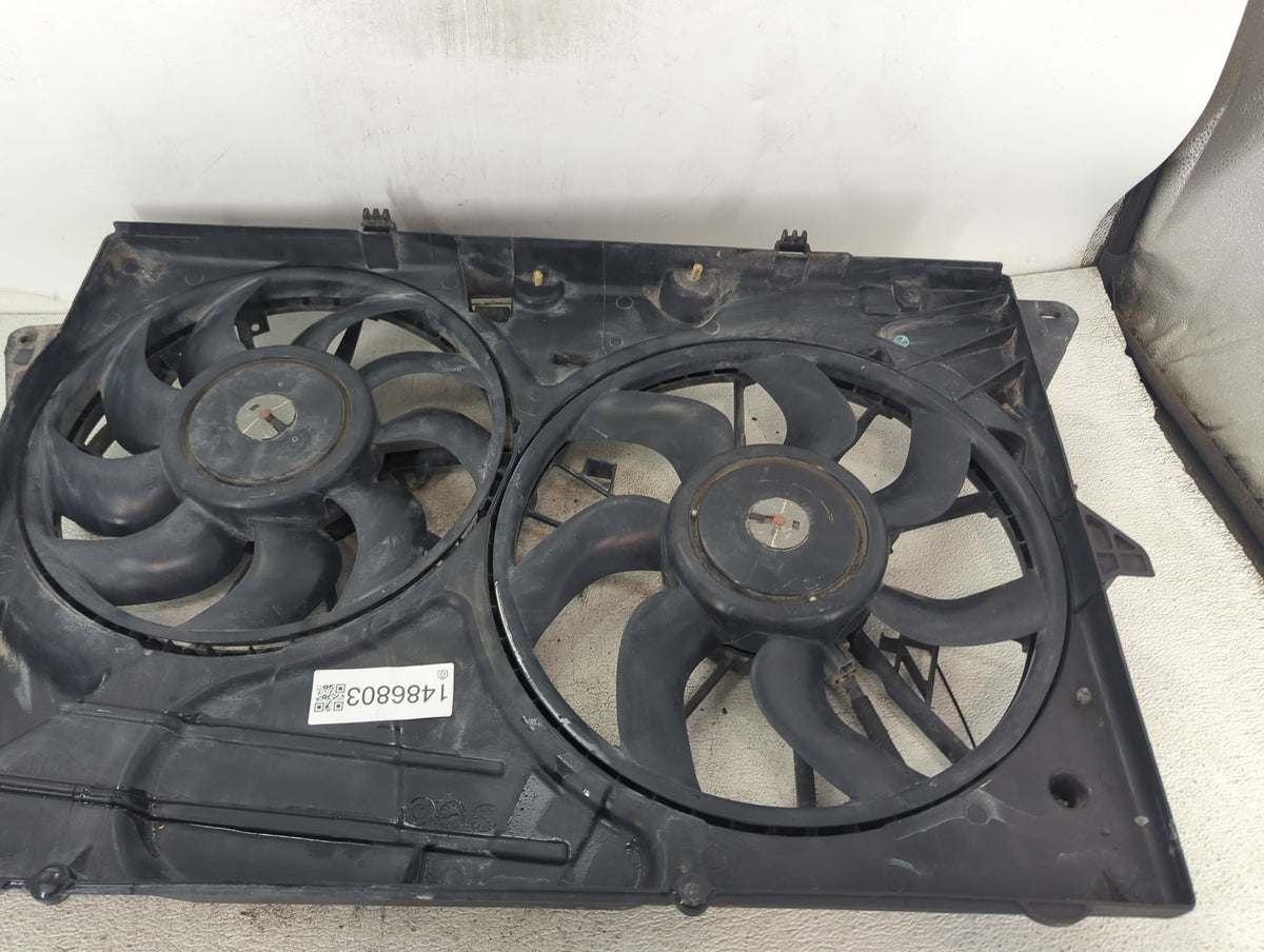 2013-2019 Ford Flex Electric Radiator Cooling Fan Motor Assembly P/N:DA83-8C607-AC Fits Fits 2013 2014 2015 2016 2017 2018 2