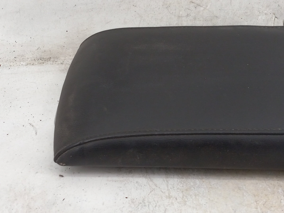 2013 Ford Flex Center Console Armrest Cover Lid P/N:DA8X-74045C74-AA35B8 D471F5B81593 Fits OEM Used Auto Parts - Oemusedauto