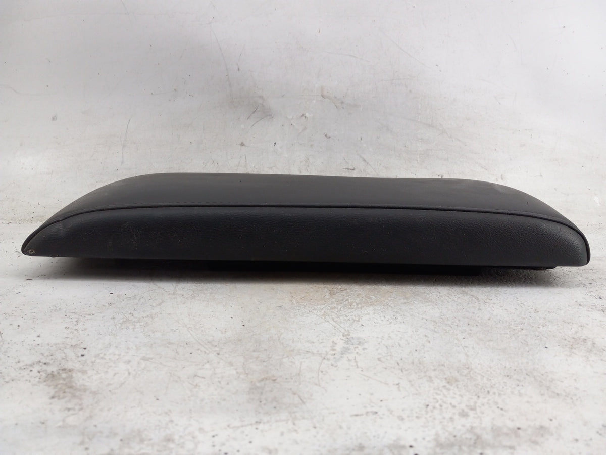 2013 Ford Flex Center Console Armrest Cover Lid P/N:DA8X-74045C74-AA35B8 D471F5B81593 Fits OEM Used Auto Parts - Oemusedauto