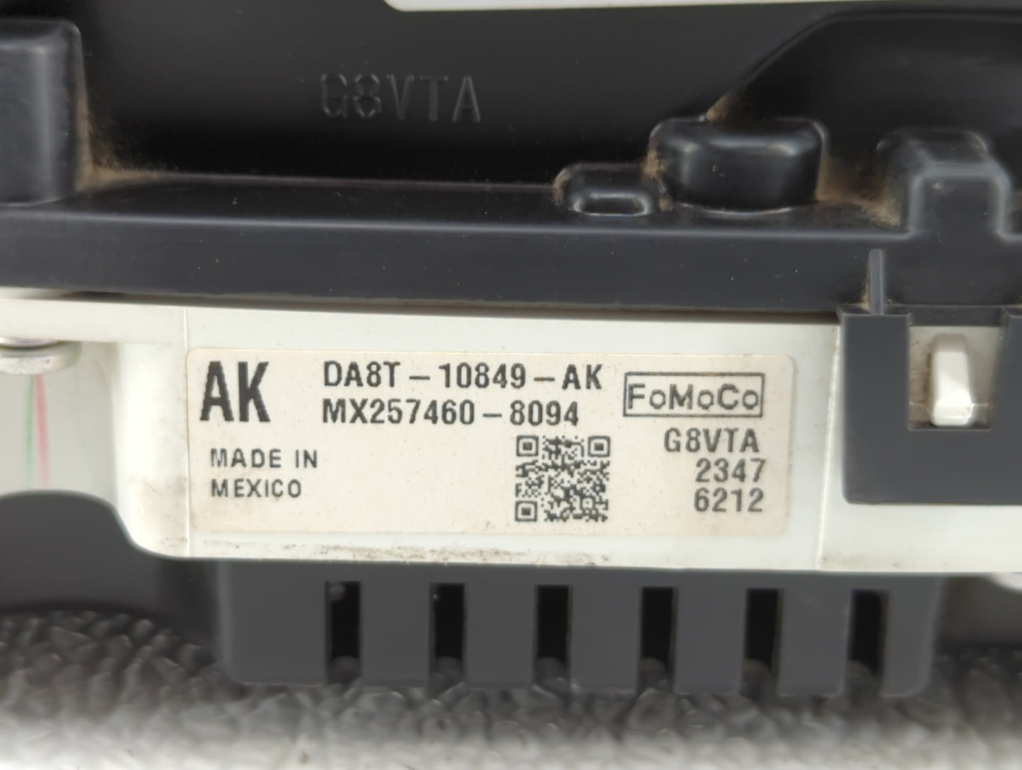 2013 Ford Flex Instrument Cluster Speedometer Gauges P/N:DA8T-10849-AK DA8T-10849-AJ Fits OEM Used Auto Parts - Oemusedautop