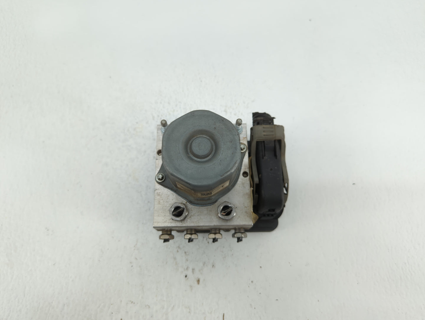 2013-2014 Ford Flex ABS Pump Control Module Replacement P/N:DA83-2C405-AD DA83-2C405-A, DA83-2C405-AG Fits Fits 2013 2014 OE