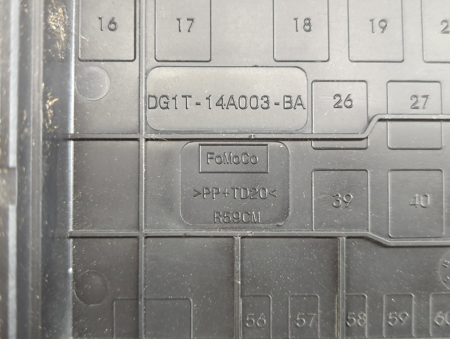 2013-2015 Ford Flex Fusebox Fuse Box Panel Relay Module P/N:DG1T-14A003-BA Fits Fits 2013 2014 2015 OEM Used Auto Parts - Oe