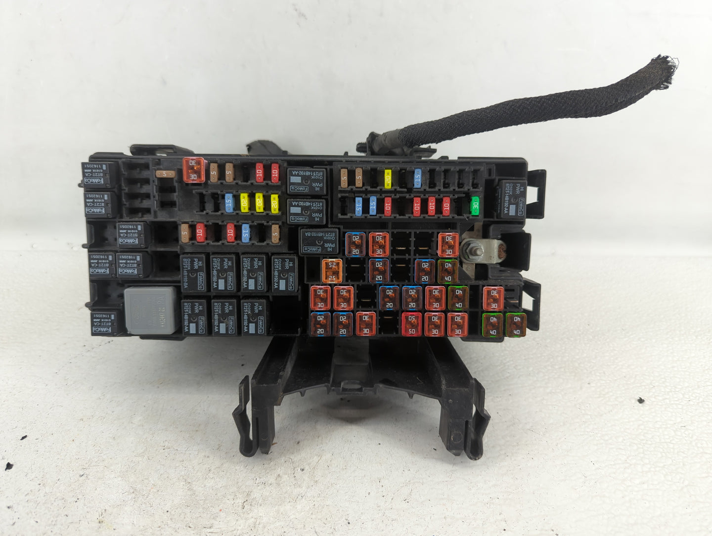 2013-2015 Ford Flex Fusebox Fuse Box Panel Relay Module P/N:DG1T-14A003-BA Fits Fits 2013 2014 2015 OEM Used Auto Parts - Oe