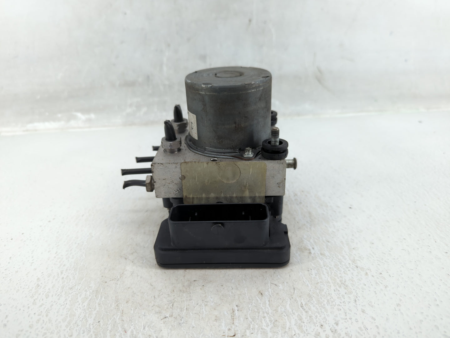 2013-2014 Ford Flex ABS Pump Control Module Replacement P/N:DA83-2C405-BA Fits Fits 2013 2014 OEM Used Auto Parts - Oemuseda
