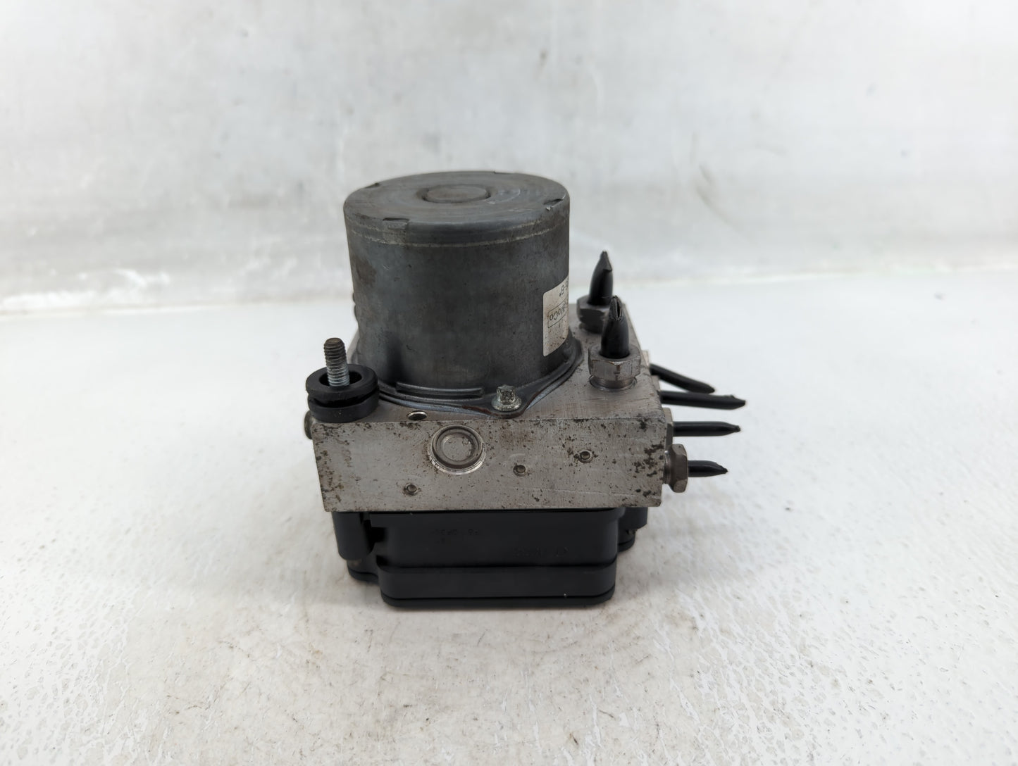 2013-2014 Ford Flex ABS Pump Control Module Replacement P/N:DA83-2C405-BA Fits Fits 2013 2014 OEM Used Auto Parts - Oemuseda
