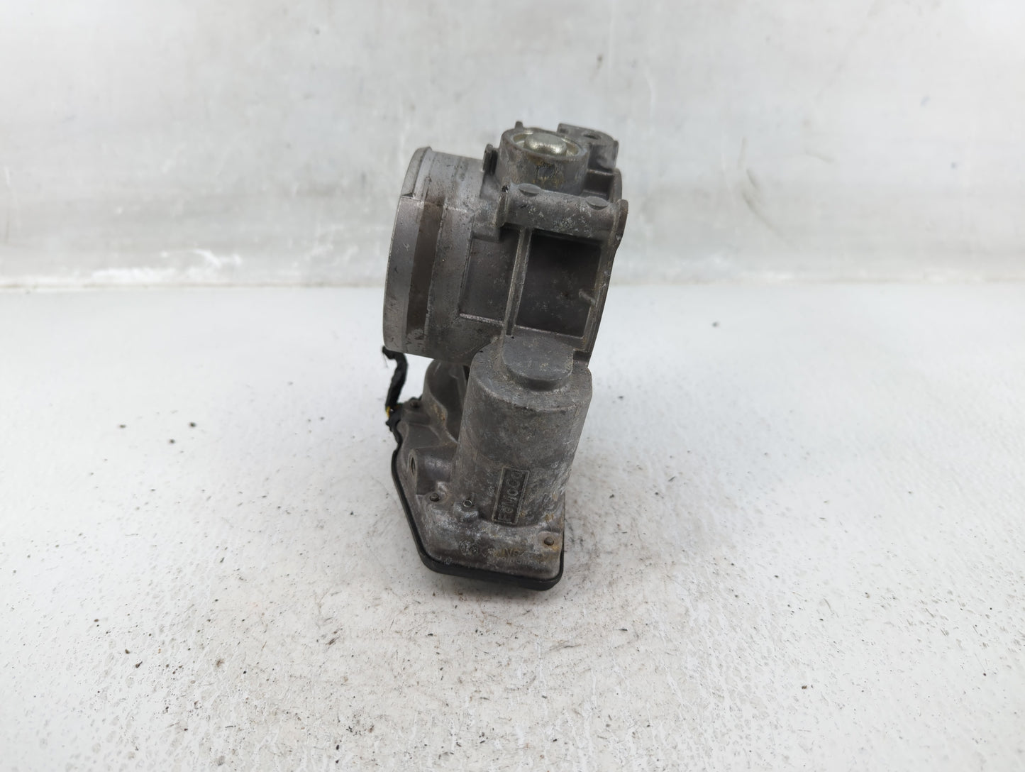 2013-2019 Ford Flex Throttle Body P/N:130174006404 Fits Fits 2011 2012 2013 2014 2015 2016 2017 2018 2019 OEM Used Auto Part