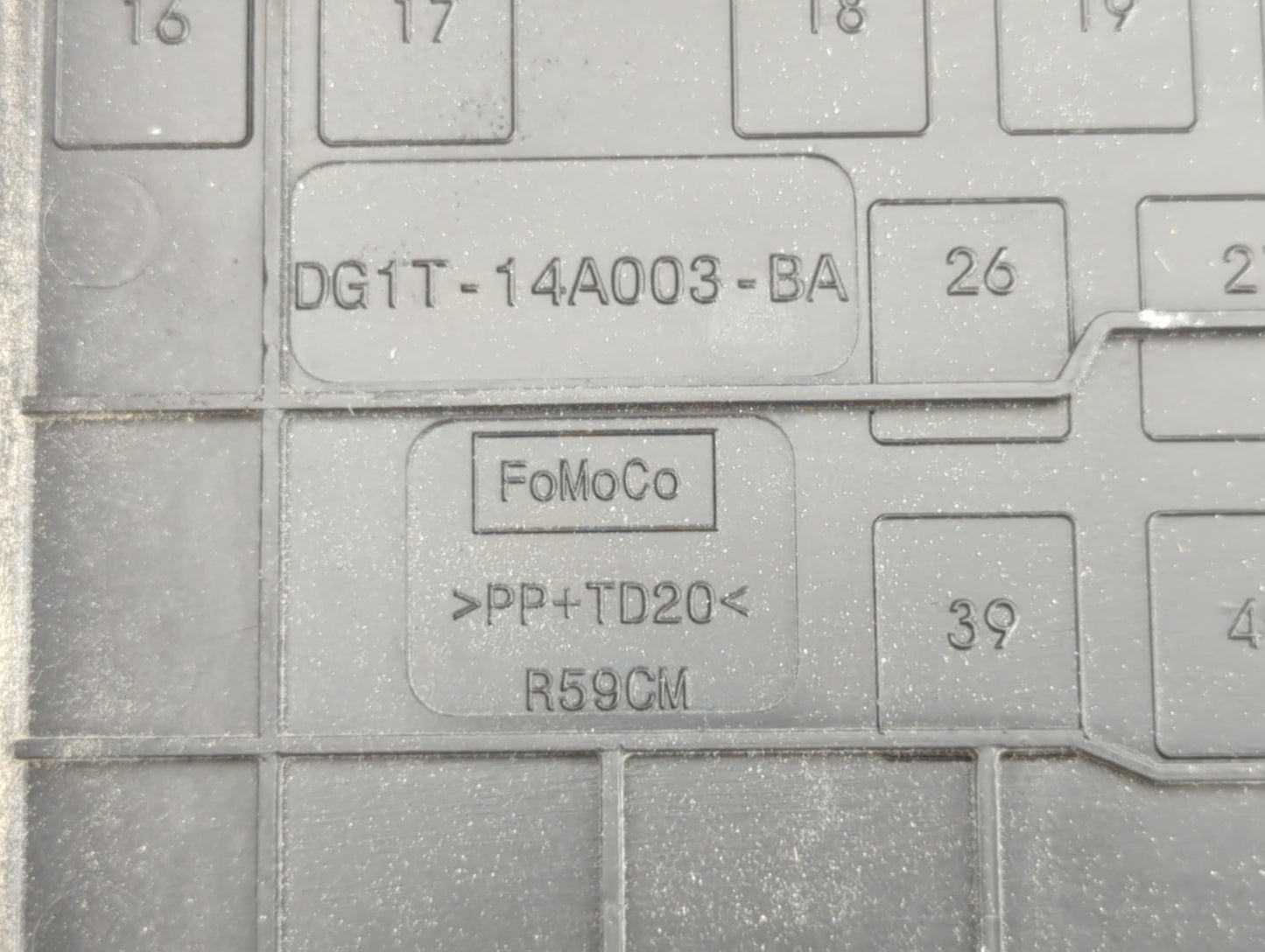 2013-2015 Ford Flex Fusebox Fuse Box Panel Relay Module P/N:DG1T-14A003-BA Fits Fits 2013 2014 2015 OEM Used Auto Parts - Oe