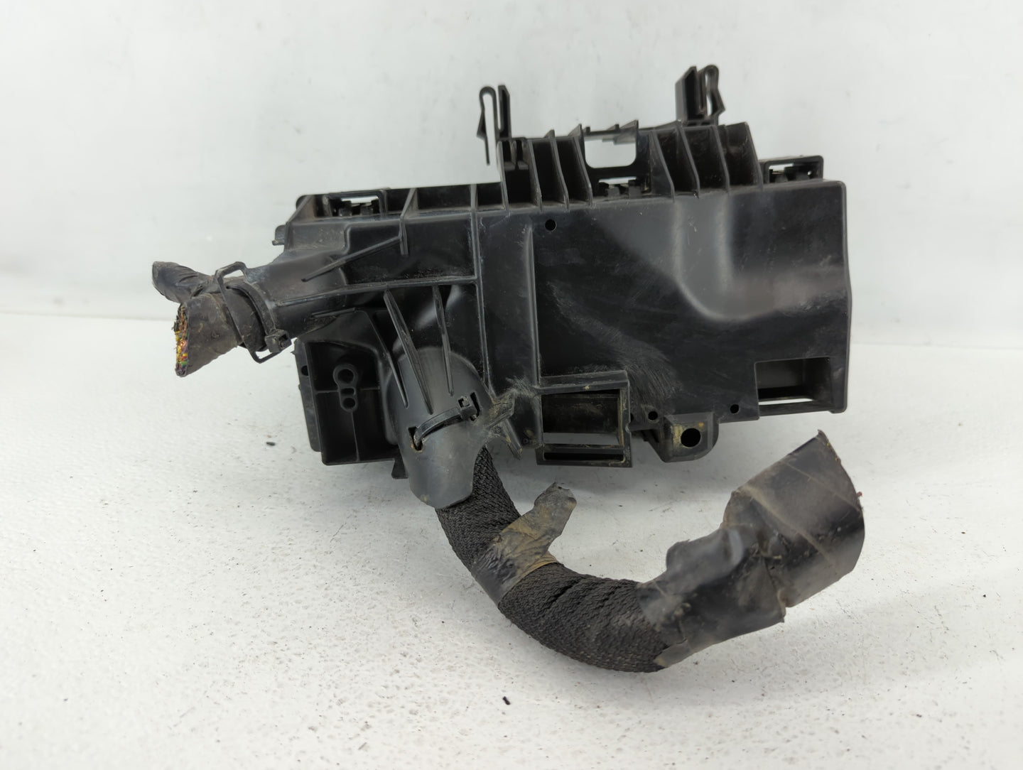 2013-2015 Ford Flex Fusebox Fuse Box Panel Relay Module P/N:DG1T-14A003-BA Fits Fits 2013 2014 2015 OEM Used Auto Parts - Oe