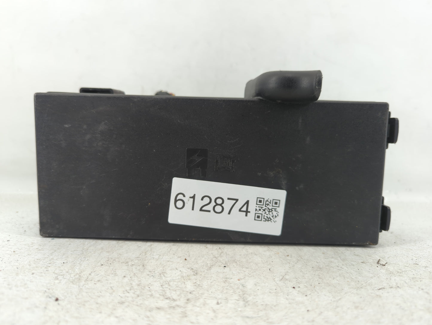 2013-2015 Ford Flex Fusebox Fuse Box Panel Relay Module P/N:DG1T-14003-BA Fits Fits 2013 2014 2015 OEM Used Auto Parts - Oem
