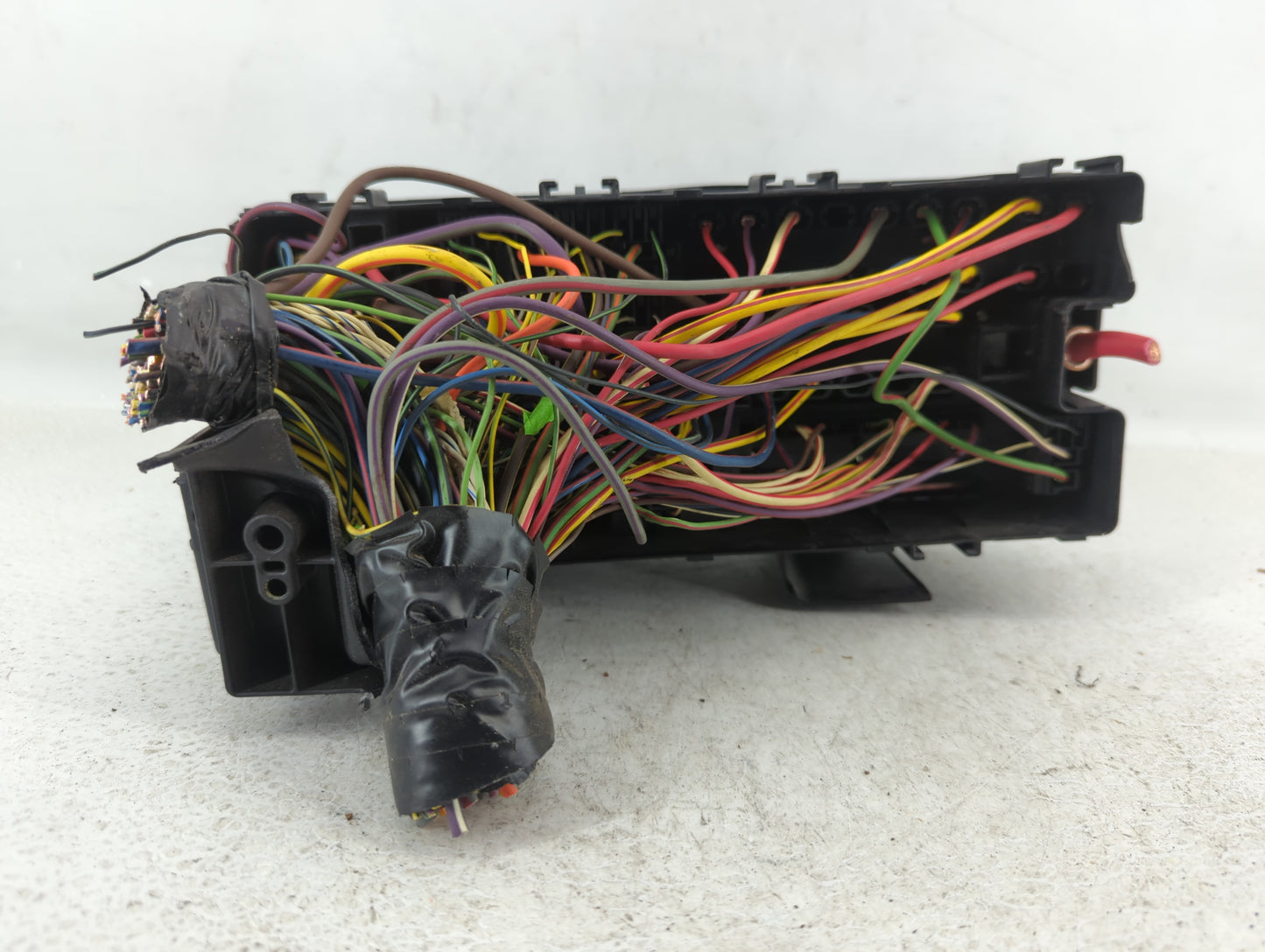2013-2015 Ford Flex Fusebox Fuse Box Panel Relay Module P/N:DG1T-14003-BA Fits Fits 2013 2014 2015 OEM Used Auto Parts - Oem