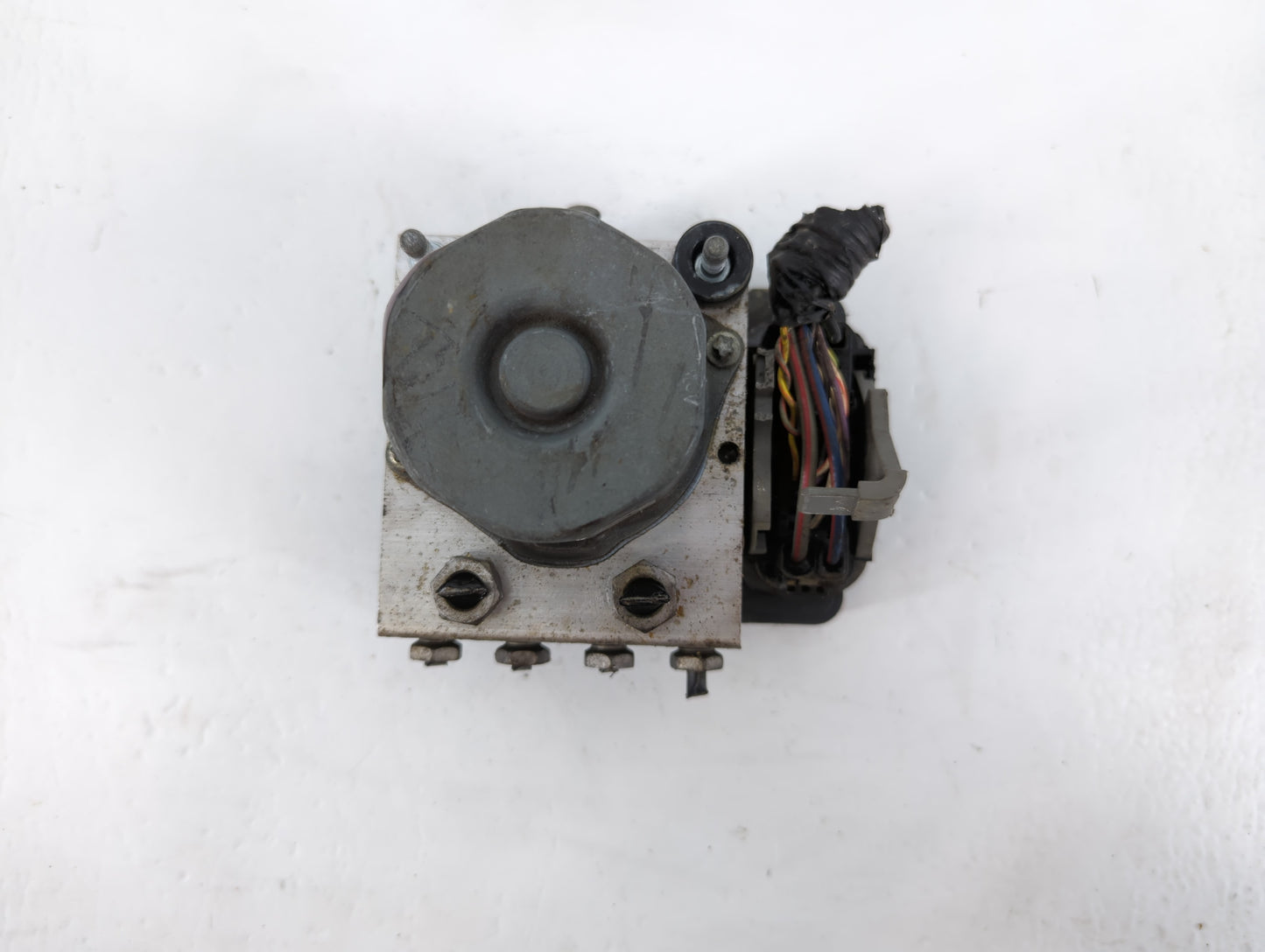 2013-2014 Ford Flex ABS Pump Control Module Replacement P/N:DA83-2C405-A Fits Fits 2013 2014 OEM Used Auto Parts - Oemusedau