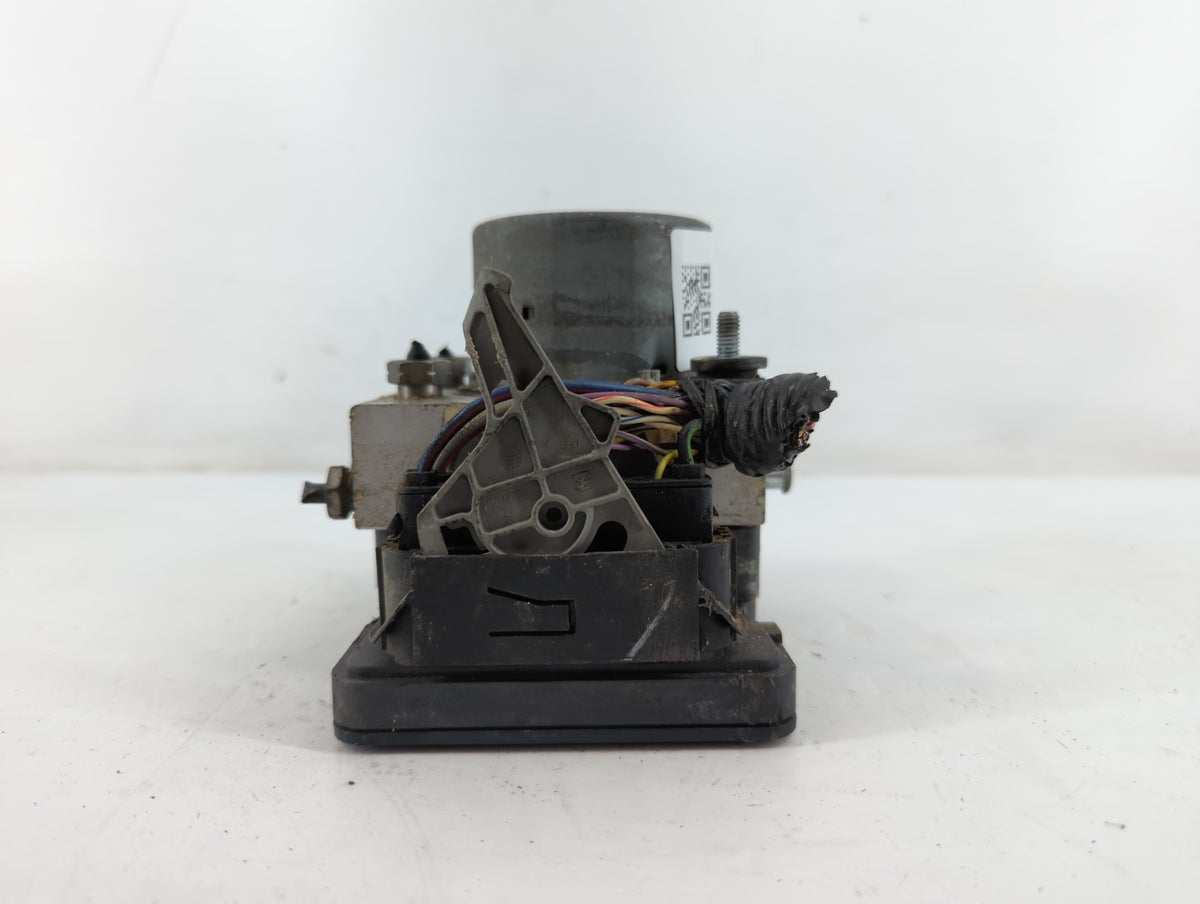 2013-2014 Ford Flex Anti-Lock Brake ABS Pump Module Actuator OEM P/N:DA83-2C405-A Fits Fits 2013 2014 OEM Used Auto Parts - 