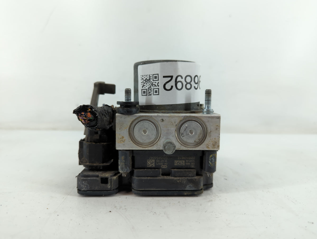 2013-2014 Ford Flex Anti-Lock Brake ABS Pump Module Actuator OEM P/N:DA83-2C405-A Fits Fits 2013 2014 OEM Used Auto Parts - 