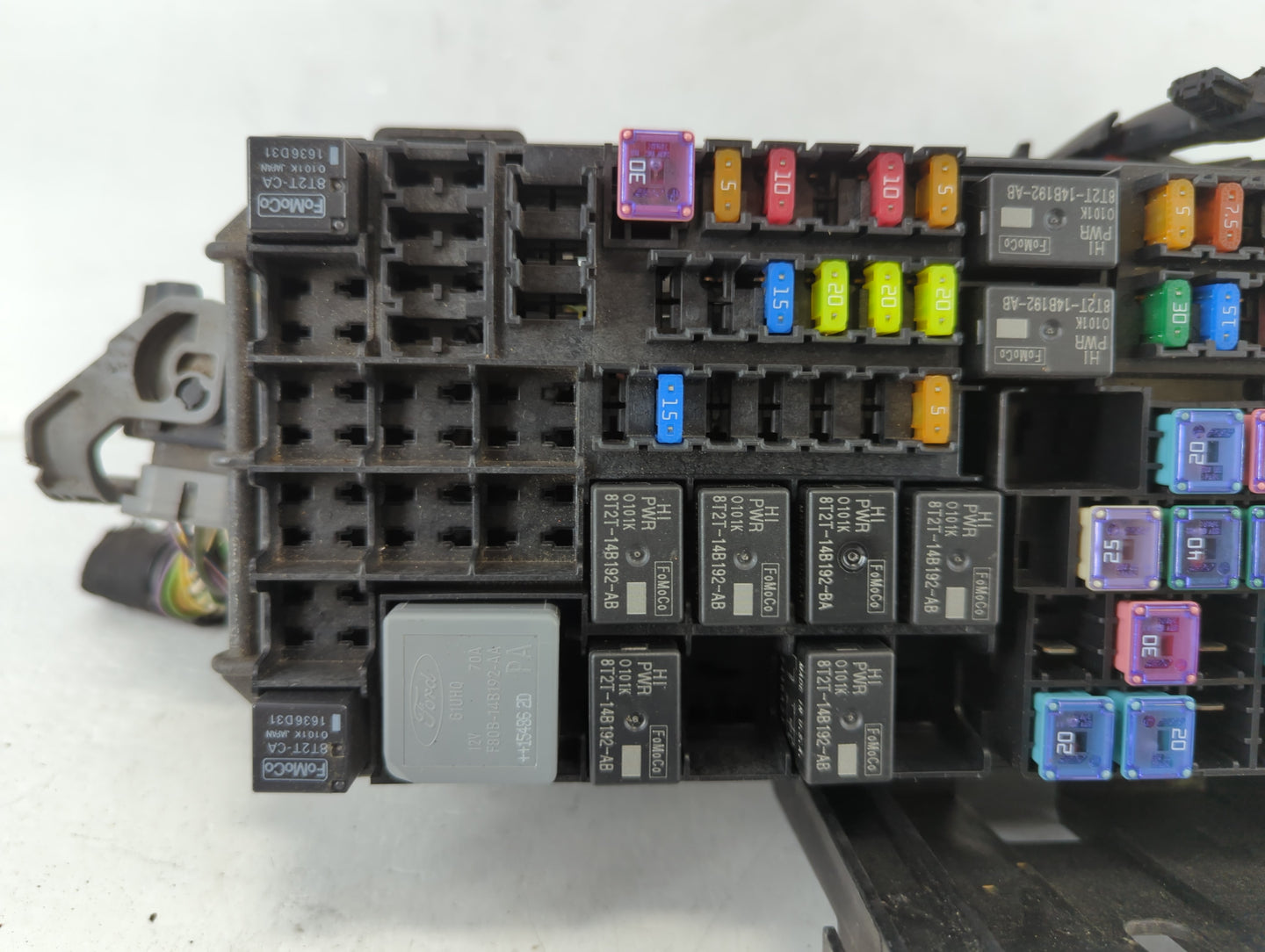 2013-2015 Ford Flex Fusebox Fuse Box Panel Relay Module P/N:DG1T-14A003-BA Fits Fits 2013 2014 2015 OEM Used Auto Parts - Oe