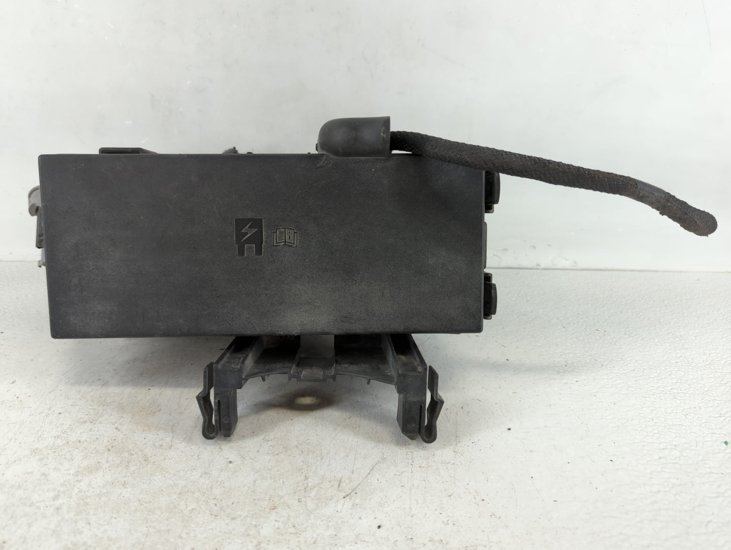 2013-2015 Ford Flex Fusebox Fuse Box Panel Relay Module P/N:DG1T-14A003-BA Fits Fits 2013 2014 2015 OEM Used Auto Parts - Oe