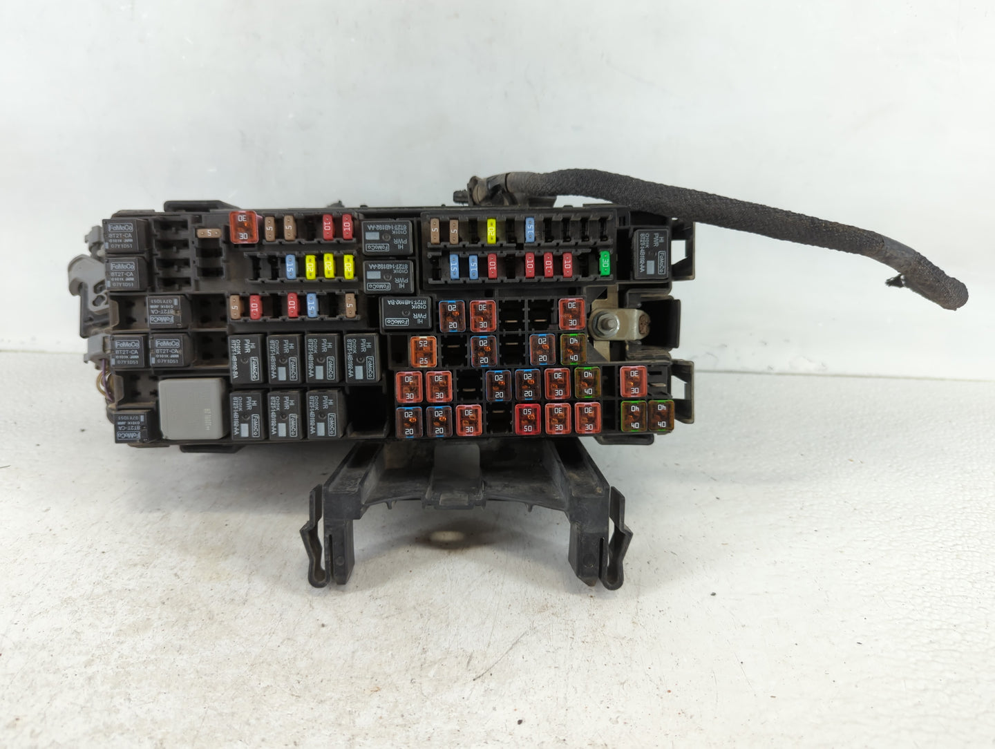 2013-2015 Ford Flex Fusebox Fuse Box Panel Relay Module P/N:DG1T-14A003-BA Fits Fits 2013 2014 2015 OEM Used Auto Parts - Oe