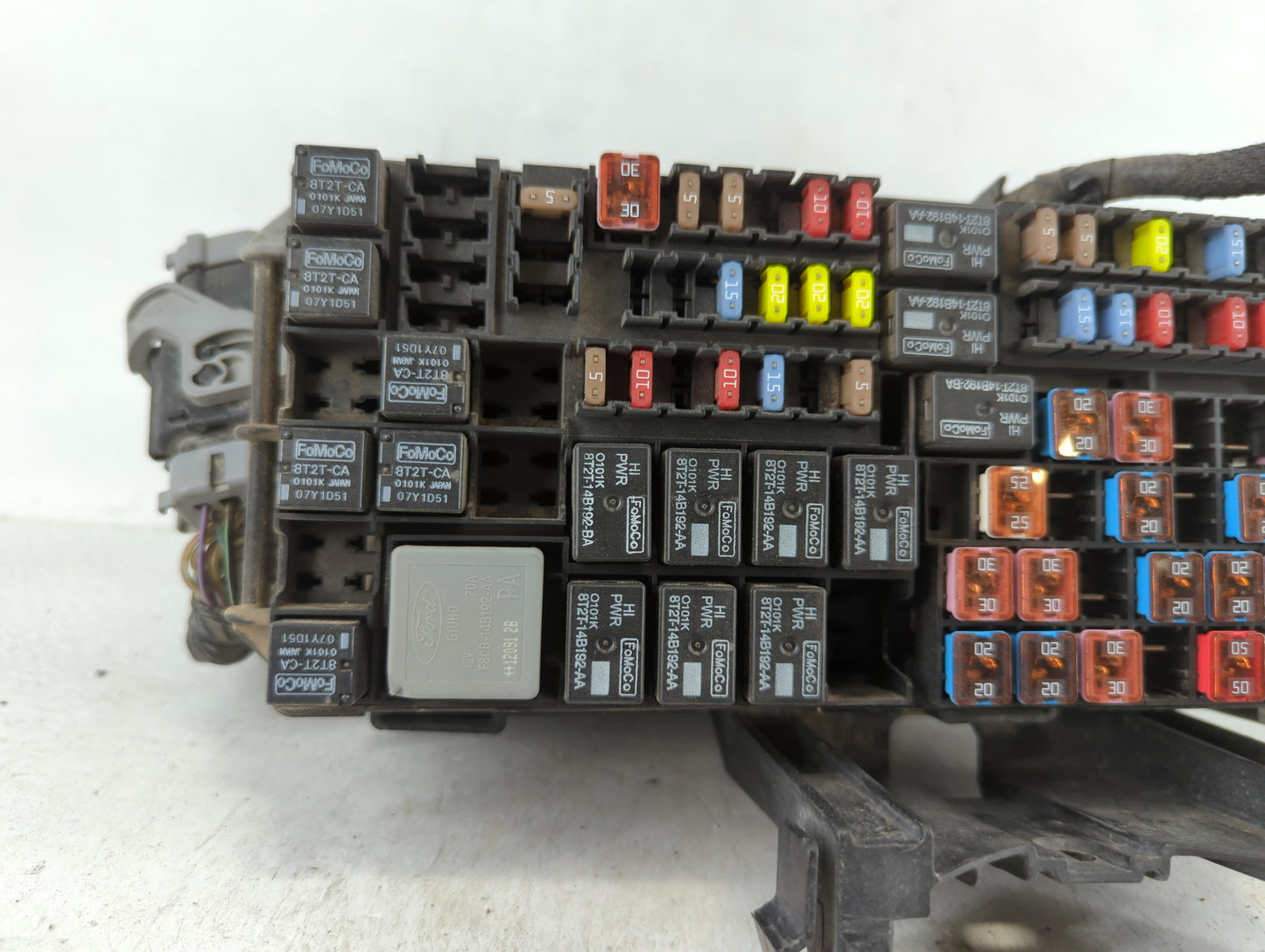 2013-2015 Ford Flex Fusebox Fuse Box Panel Relay Module P/N:DG1T-14A003-BA Fits Fits 2013 2014 2015 OEM Used Auto Parts - Oe