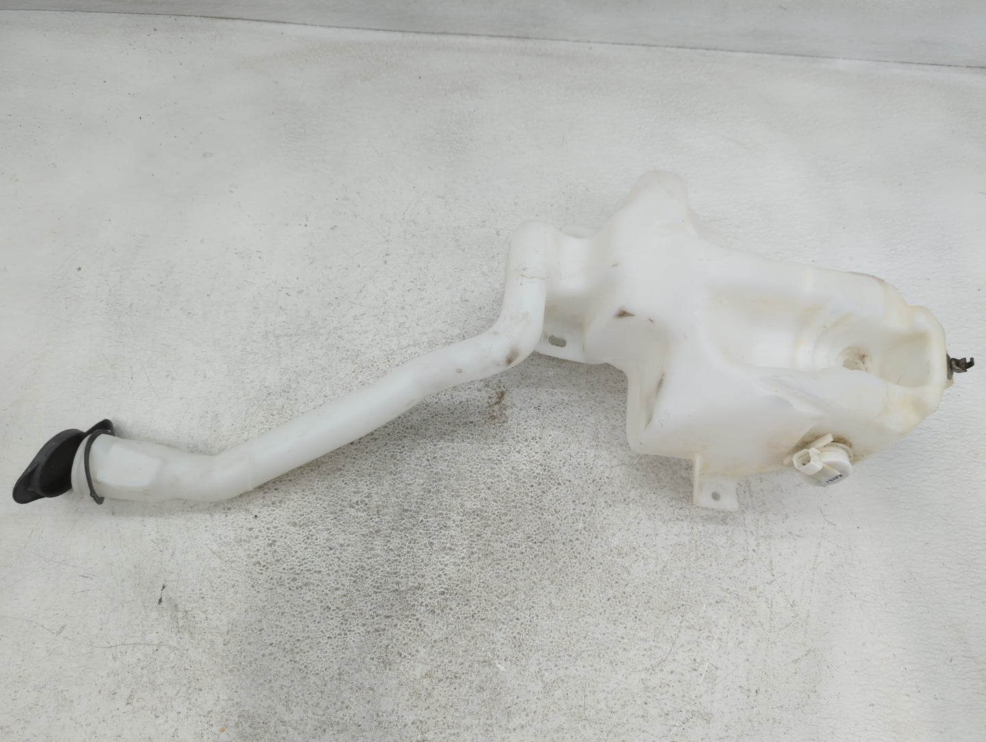 2013-2016 Ford Flex Windshield Washer Fluid Reservoir Bottle Oem - Oemusedautoparts1.com