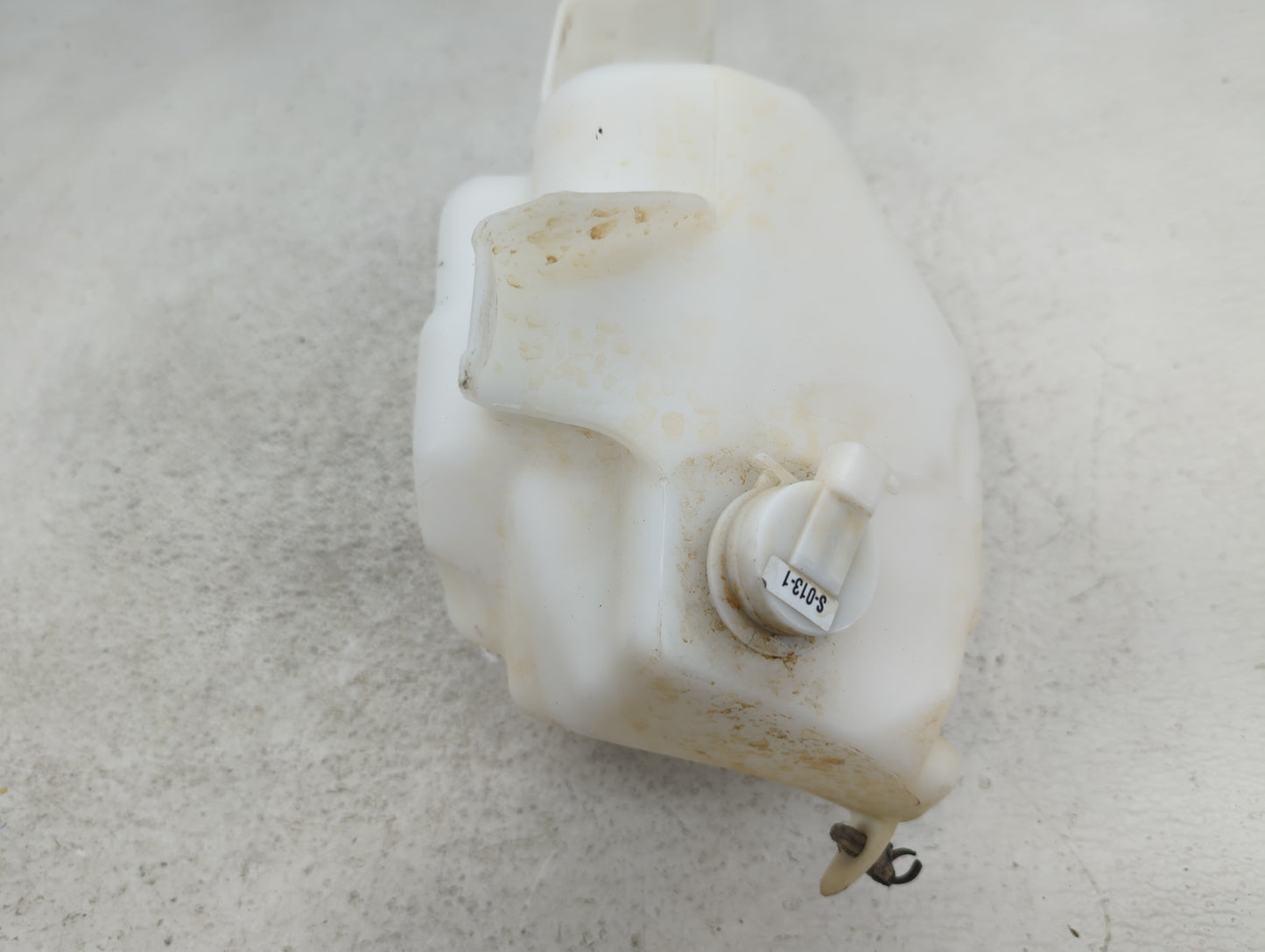 2013-2016 Ford Flex Windshield Washer Fluid Reservoir Bottle Oem - Oemusedautoparts1.com