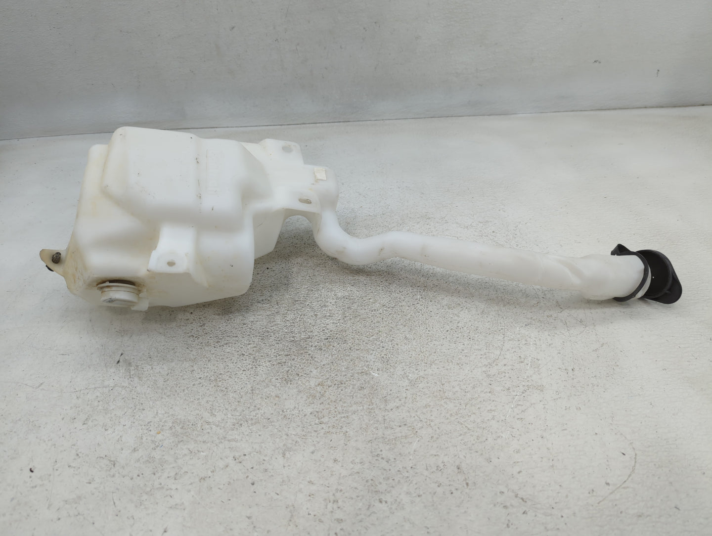 2013-2016 Ford Flex Windshield Washer Fluid Reservoir Bottle Oem - Oemusedautoparts1.com
