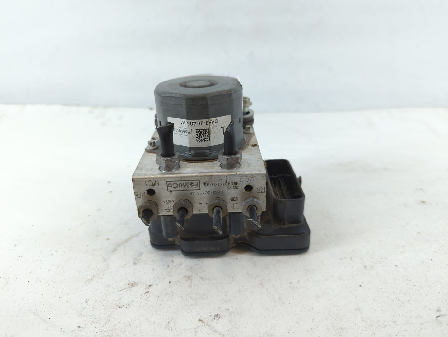 2013-2014 Ford Flex ABS Pump Control Module Replacement P/N:DA83-2C405-AE Fits Fits 2013 2014 OEM Used Auto Parts - Oemuseda