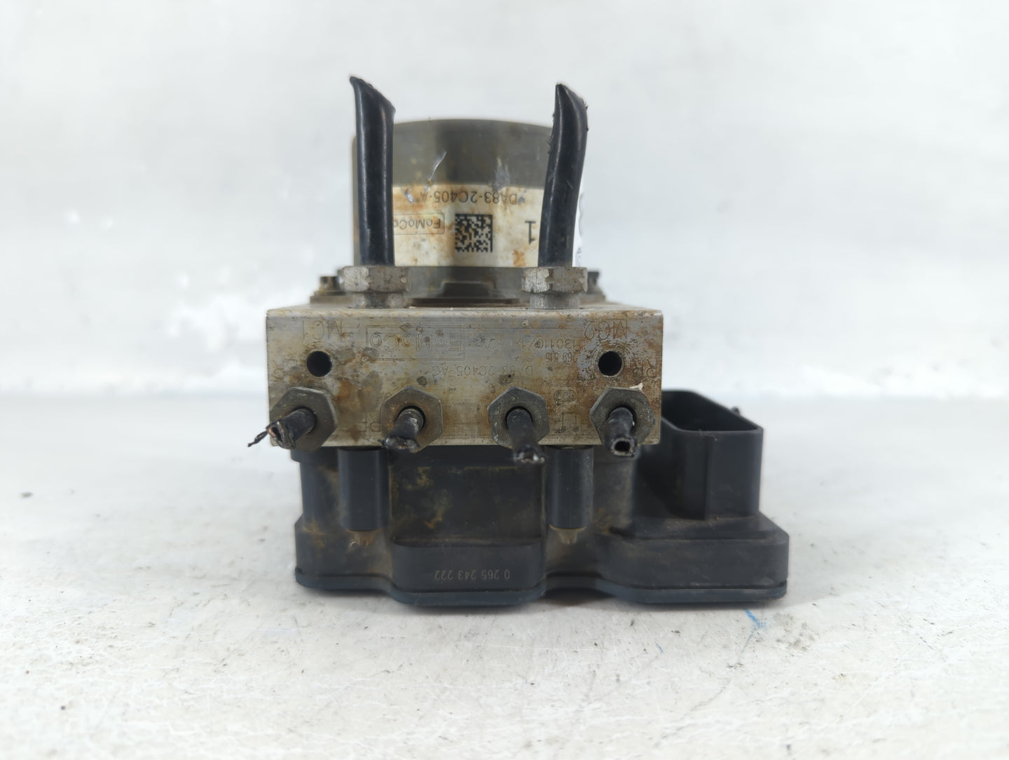 2013-2014 Ford Flex ABS Pump Control Module Replacement P/N:DA83-2C405-A Fits Fits 2013 2014 OEM Used Auto Parts - Oemusedau