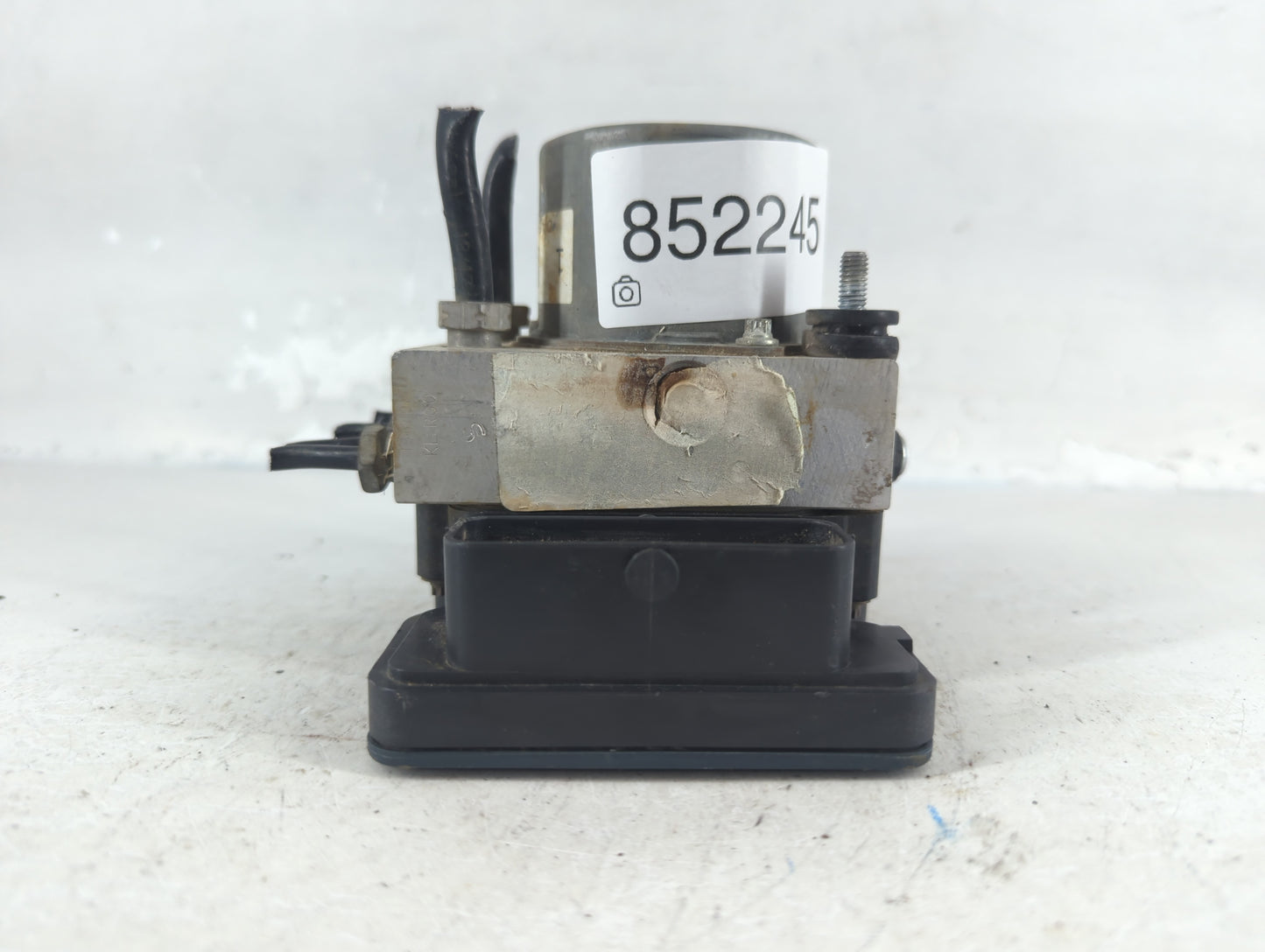 2013-2014 Ford Flex ABS Pump Control Module Replacement P/N:DA83-2C405-A Fits Fits 2013 2014 OEM Used Auto Parts - Oemusedau