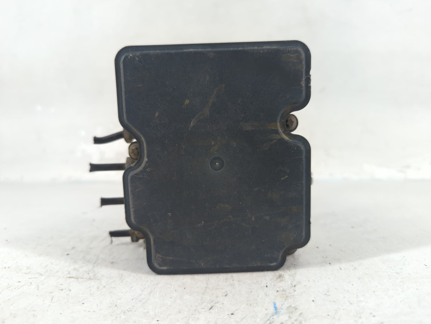 2013-2014 Ford Flex ABS Pump Control Module Replacement P/N:DA83-2C405-A Fits Fits 2013 2014 OEM Used Auto Parts - Oemusedau