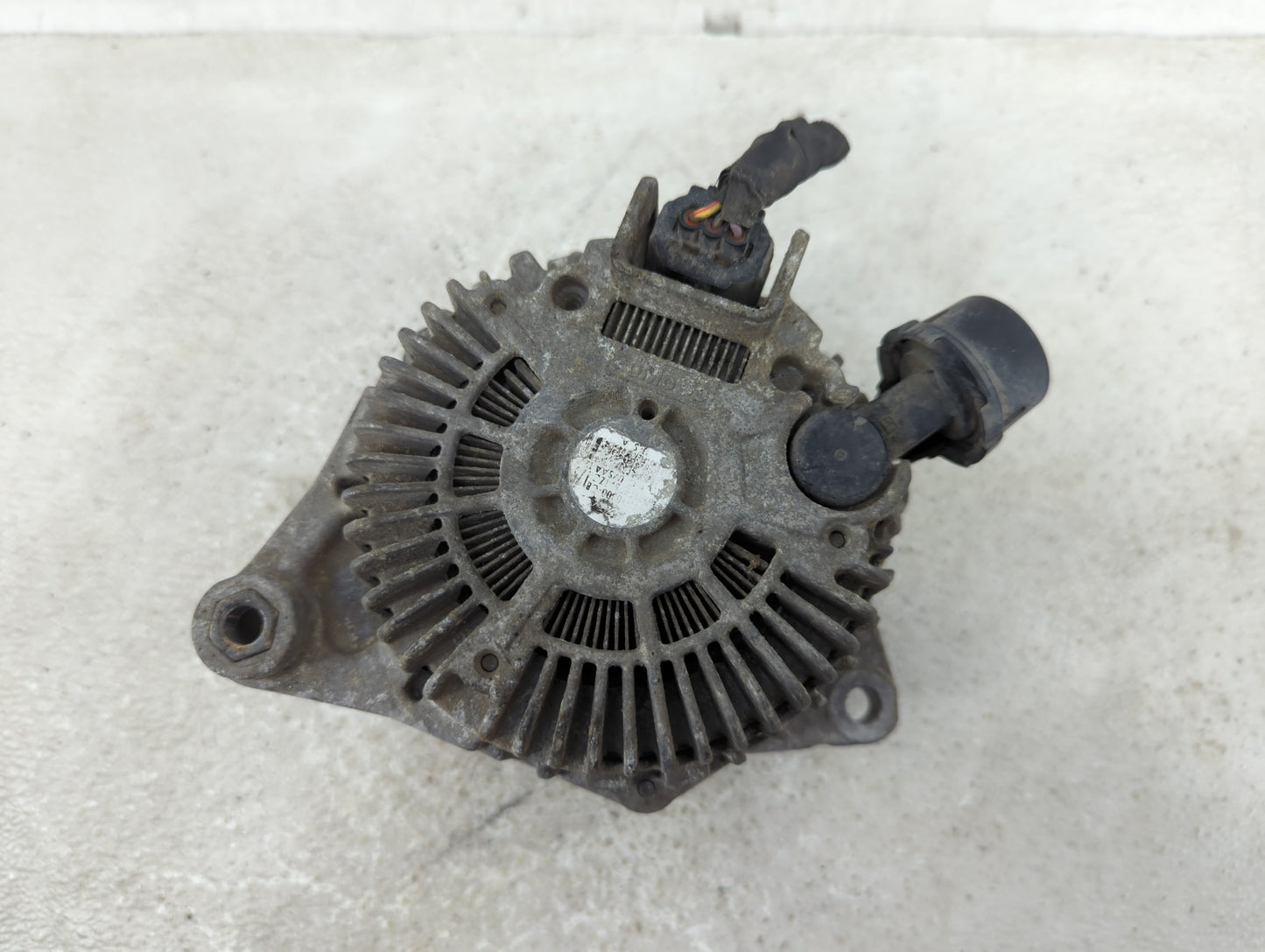 2013 Ford Flex Alternator Replacement Generator Charging Assembly Engine OEM Fits OEM Used Auto Parts - Oemusedautoparts1.co