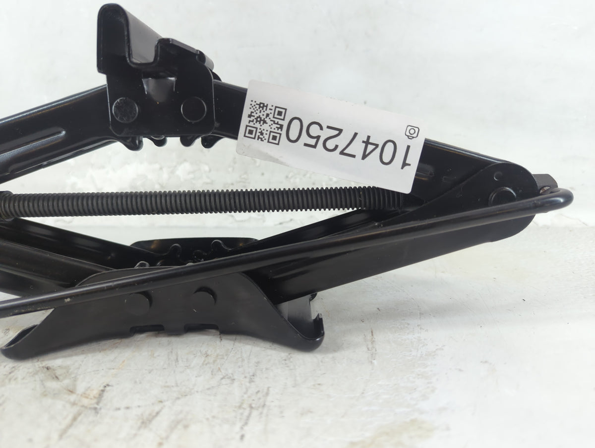 2013 Ford Focus Spare Scissor Car Jack 1047250 - Oemusedautoparts1.com