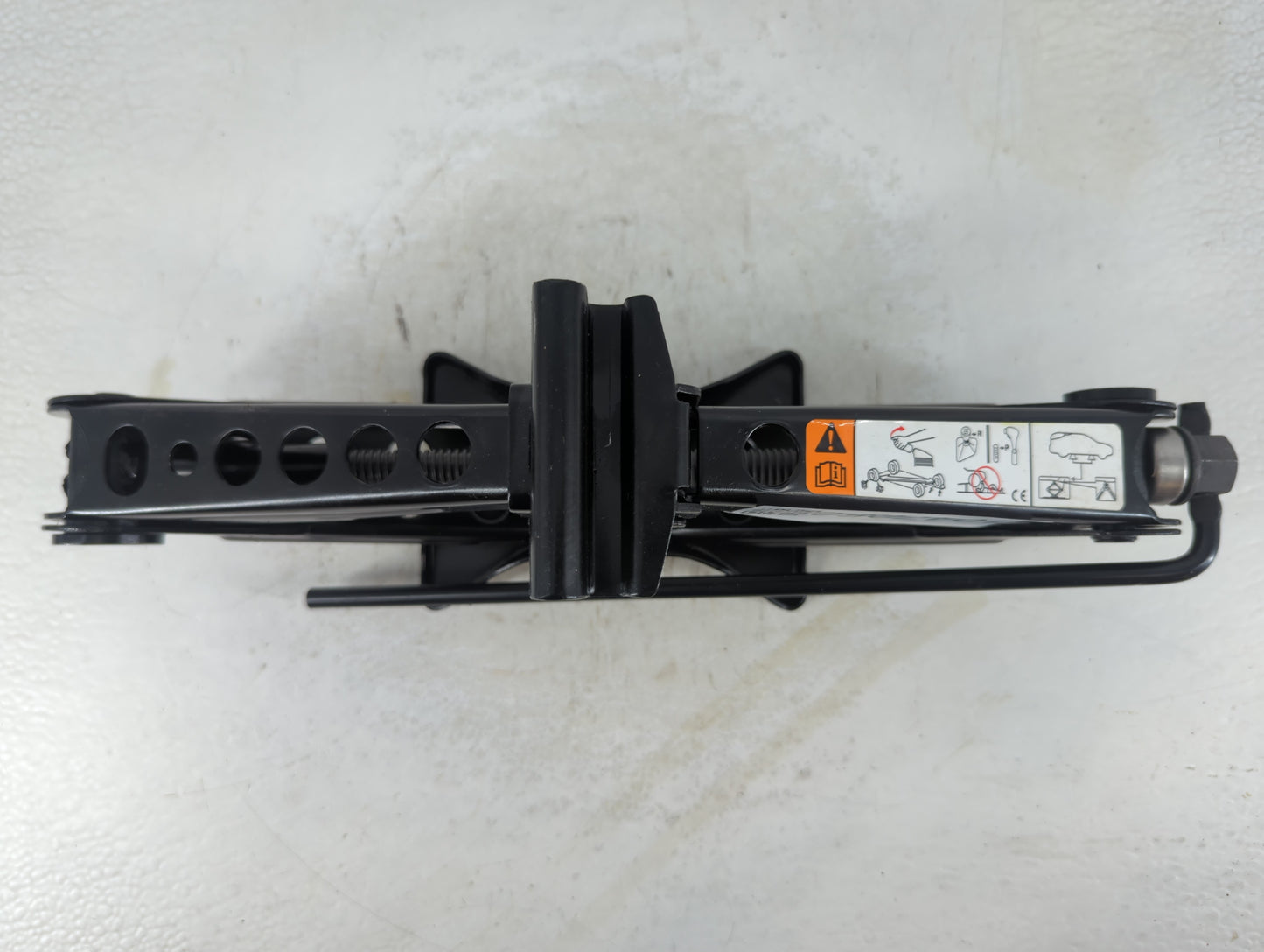 2013 Ford Focus Spare Scissor Car Jack 1047250 - Oemusedautoparts1.com