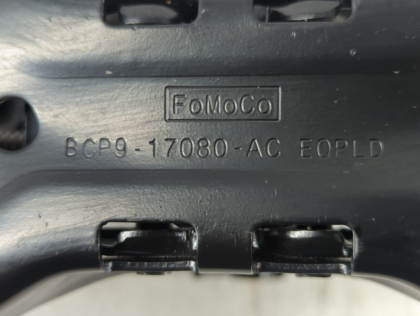 2013 Ford Focus Spare Scissor Car Jack 1047250 - Oemusedautoparts1.com