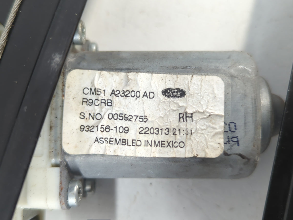 2012-2018 Ford Focus Window Regulator Passenger Front 1047833 - Oemusedautoparts1.com