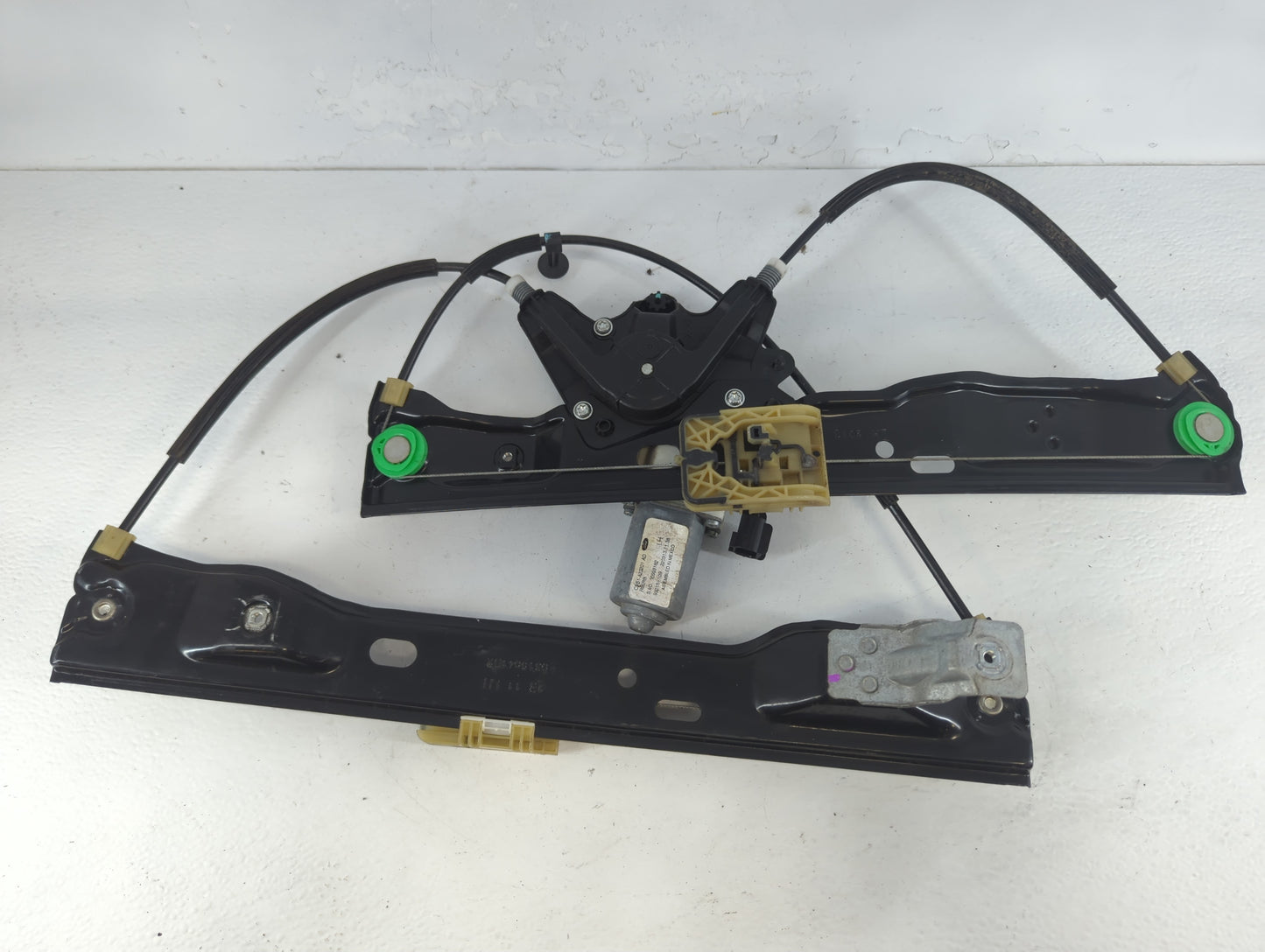 2012-2018 Ford Focus Driver Left Front Window Regulator 1047834 - Oemusedautoparts1.com