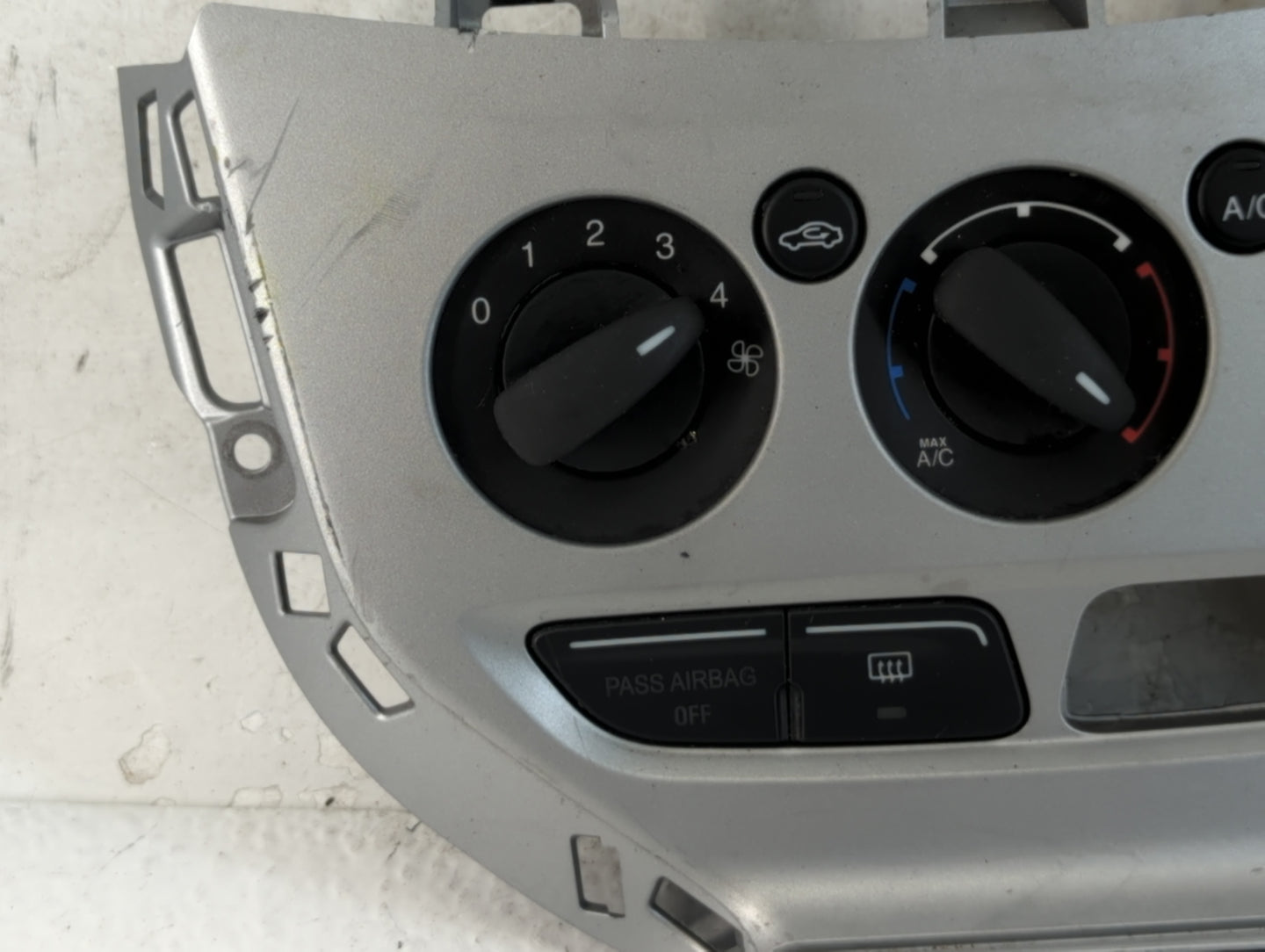 2013-2014 Ford Focus Climate Control Module Temperature AC/Heater Replacement P/N:CM5T-12072611 Fits Fits 2013 2014 OEM Used
