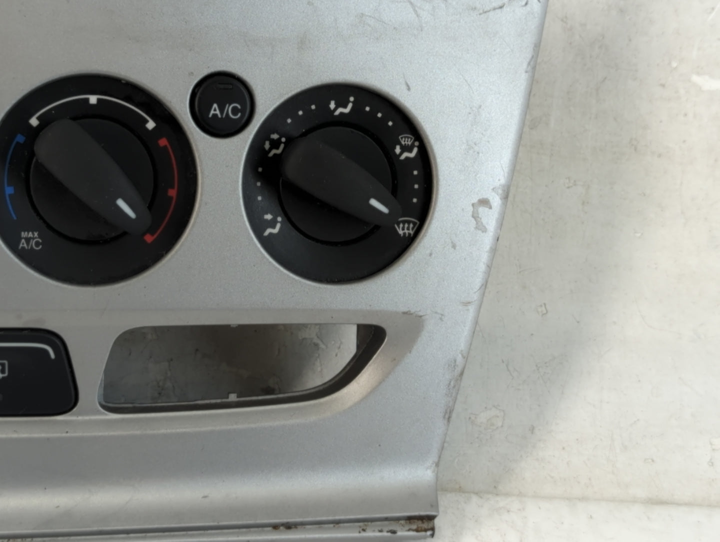 2013-2014 Ford Focus Climate Control Module Temperature AC/Heater Replacement P/N:CM5T-12072611 Fits Fits 2013 2014 OEM Used