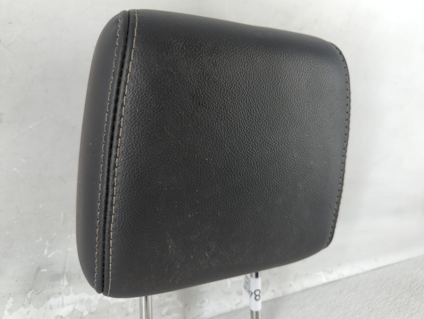 2013-2014 Ford Focus Headrest Head Rest Front Driver Passenger Seat Fits Fits 2013 2014 OEM Used Auto Parts - Oemusedautopar