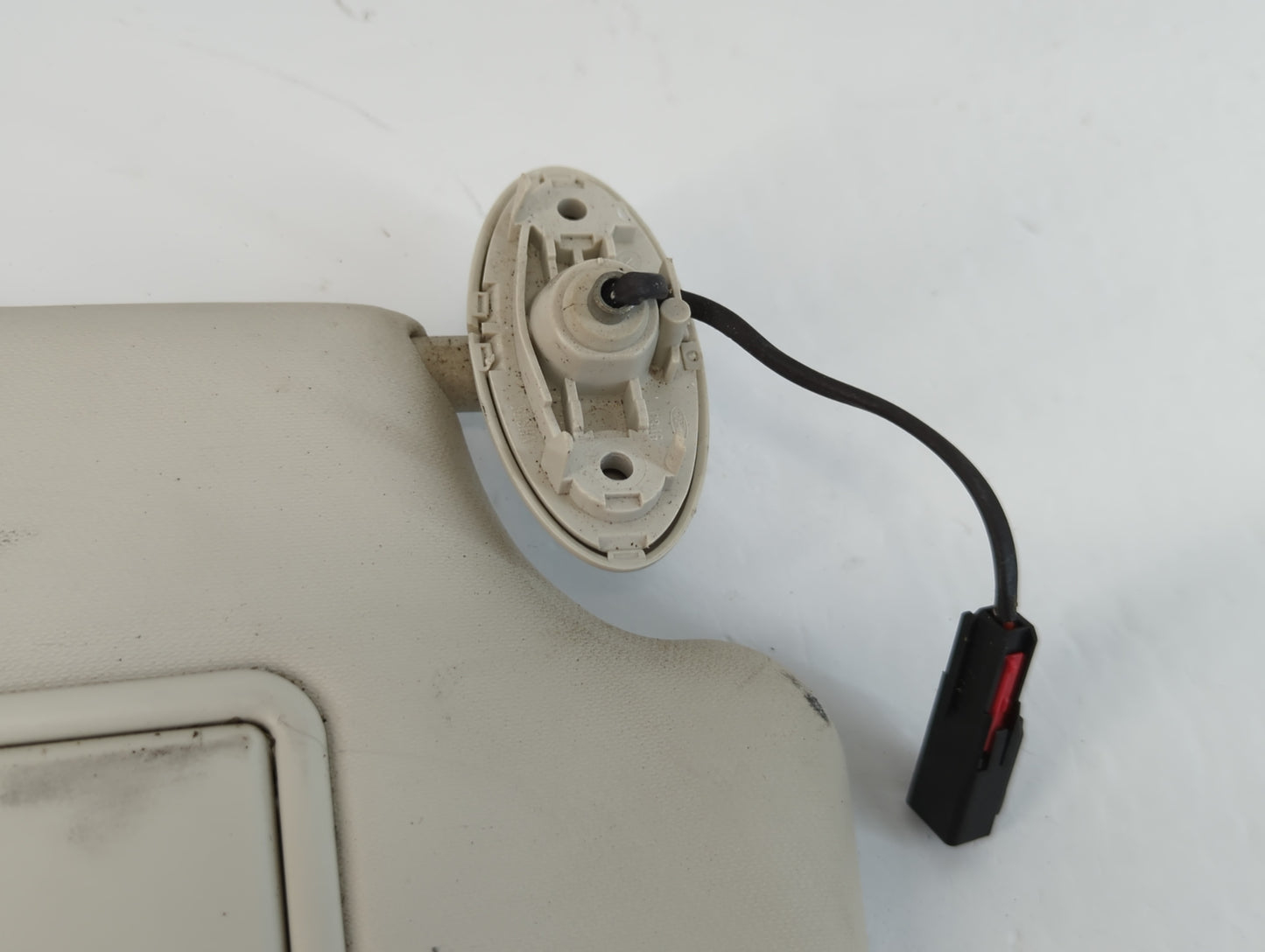 2012-2013 Ford Focus Sun Visor Shade Replacement Passenger Right Mirror Fits Fits 2012 2013 OEM Used Auto Parts - Oemusedaut