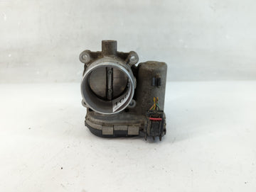 2012-2013 Ford Focus Throttle Body P/N:CM5E 9F991 AD Fits Fits 2012 2013 2014 2015 2016 2017 OEM Used Auto Parts - Oemusedau