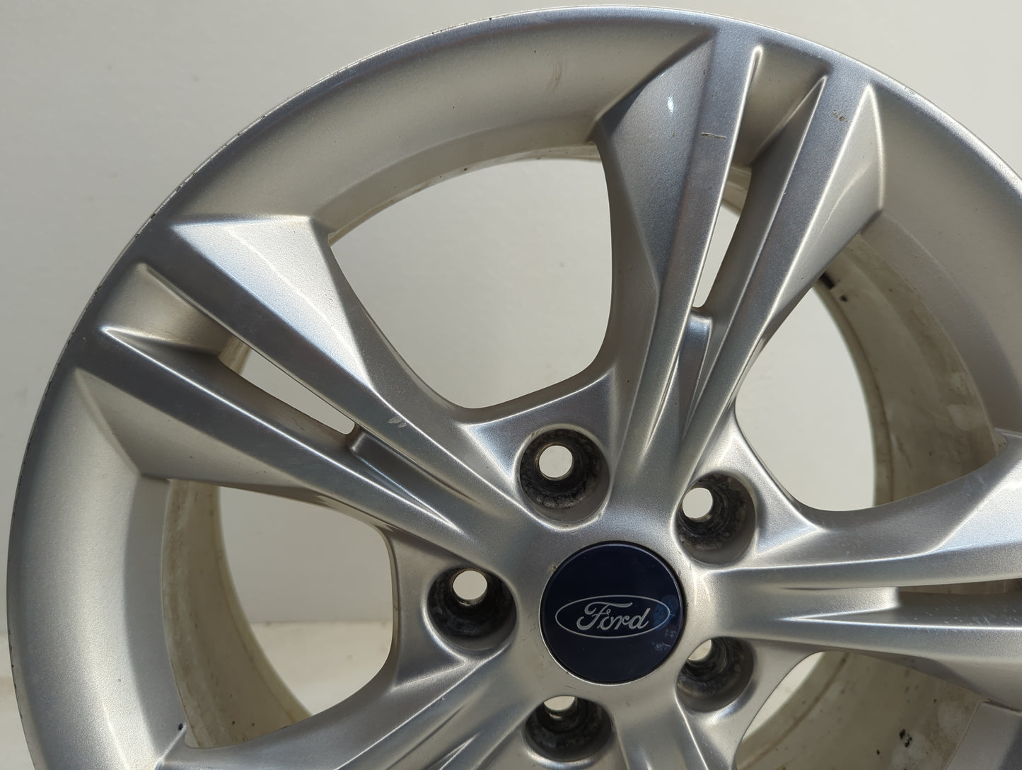 2012-2018 Ford Focus Oem Wheel Rim - Oemusedautoparts1.com