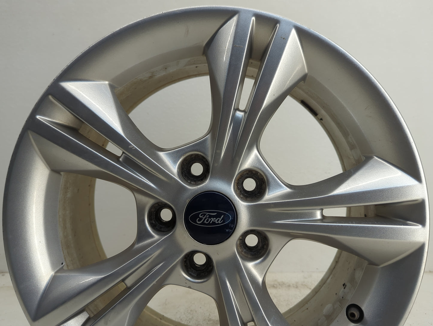 2012-2018 Ford Focus Oem Wheel Rim - Oemusedautoparts1.com