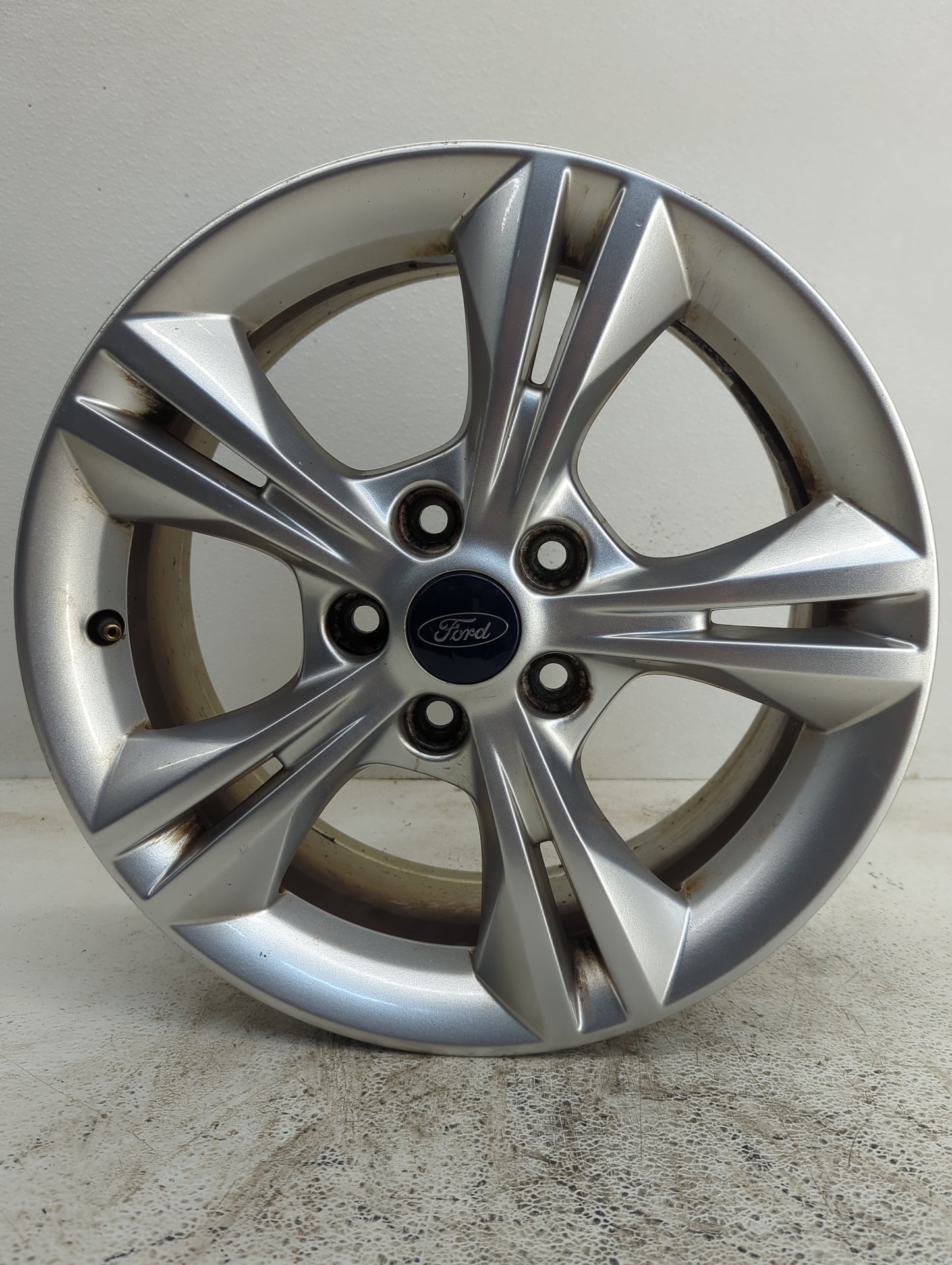 2012-2018 Ford Focus Oem Wheel Rim - Oemusedautoparts1.com