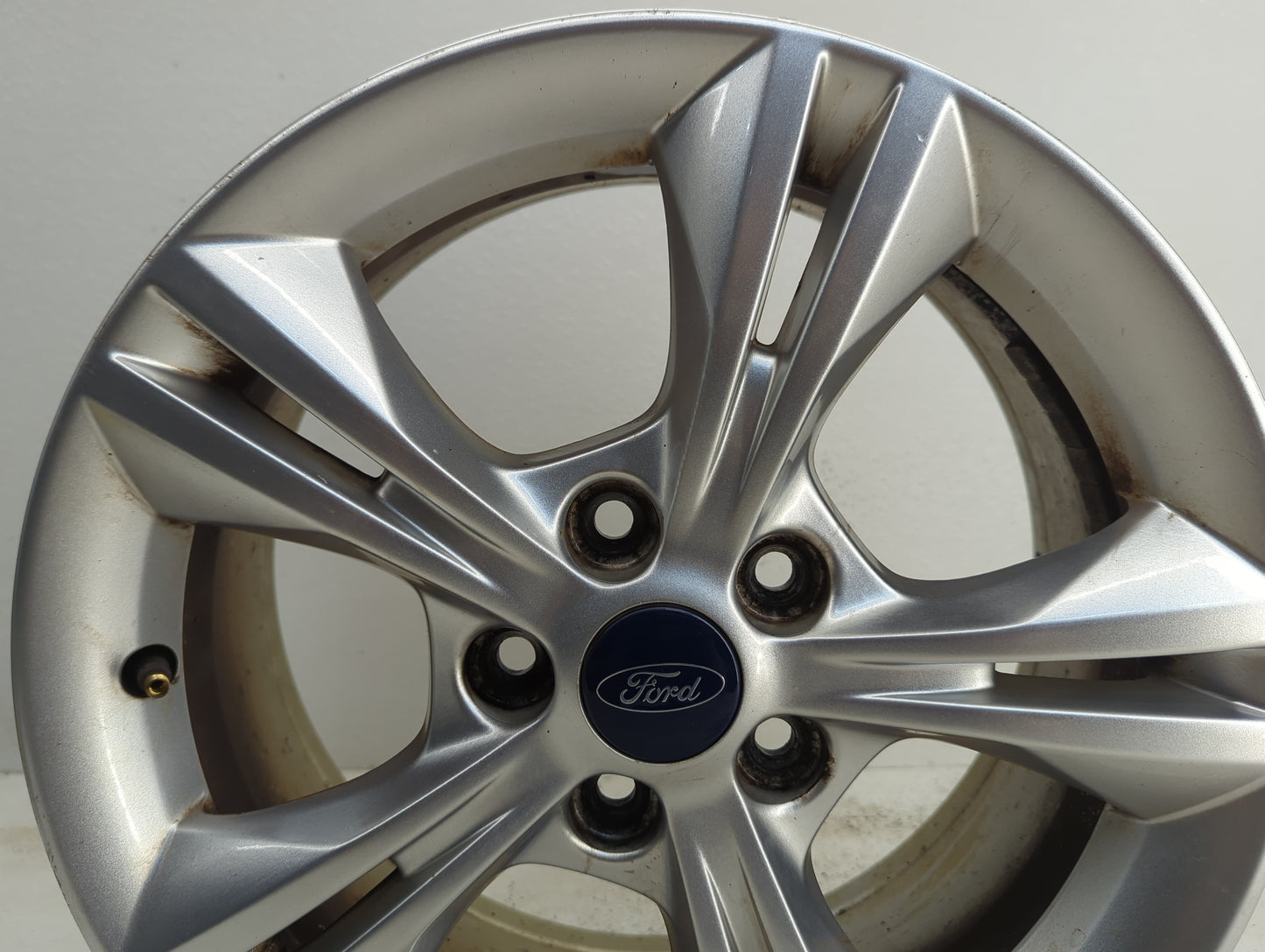 2012-2018 Ford Focus Oem Wheel Rim - Oemusedautoparts1.com