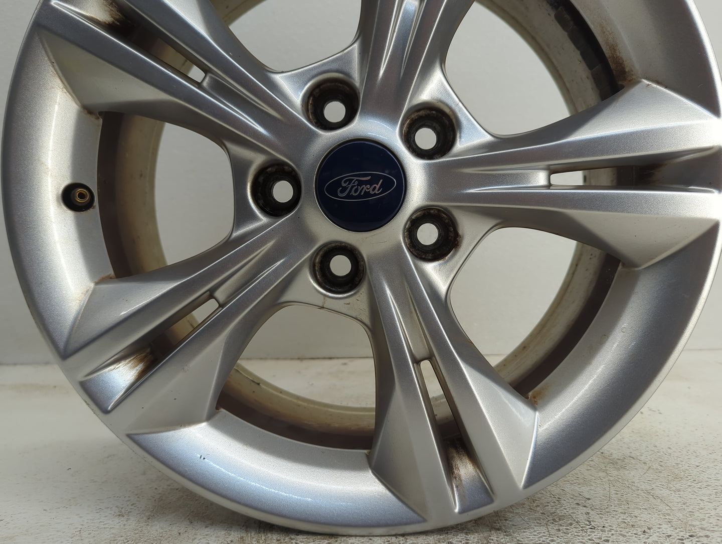 2012-2018 Ford Focus Oem Wheel Rim - Oemusedautoparts1.com